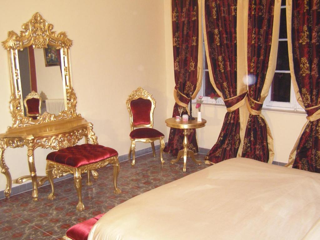 Le Relais Du Silence Chateau Lavail Labastide-dʼAnjou 객실 사진